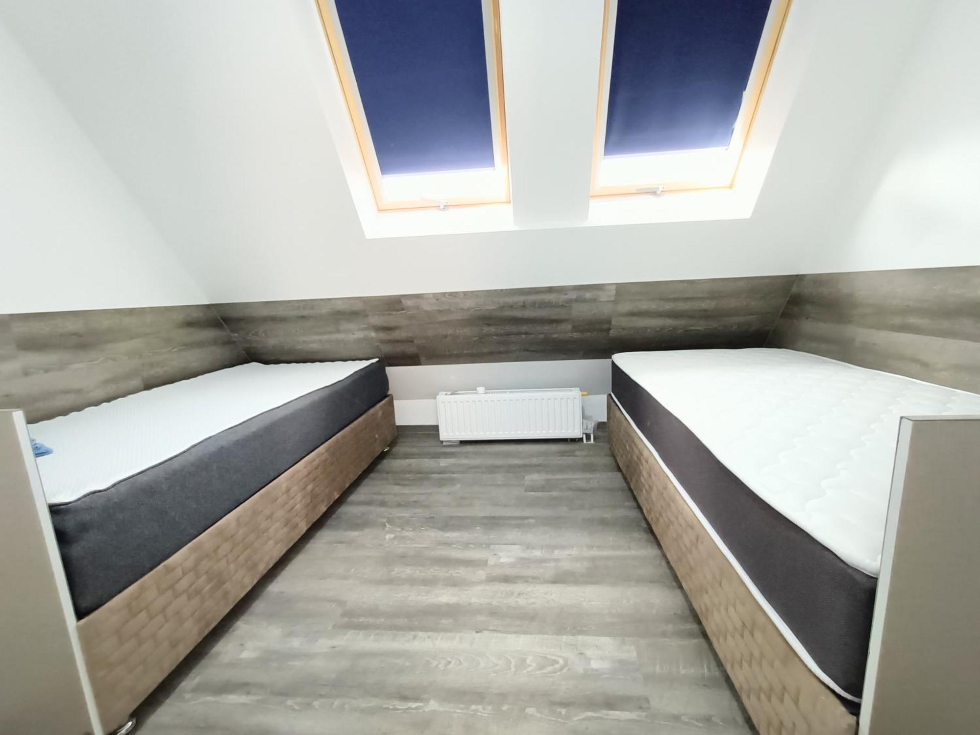 Fmi 9 Accommodation รอนไฮม์ ภายนอก รูปภาพ