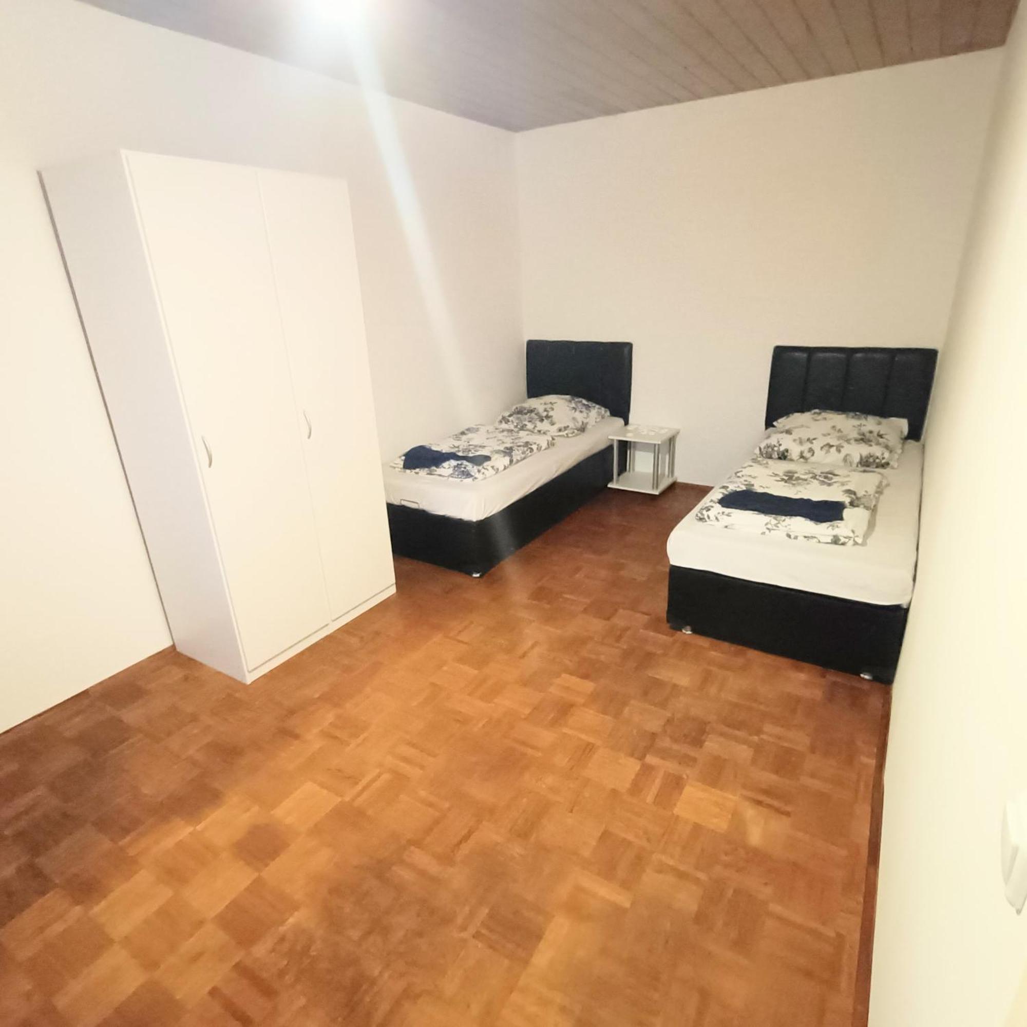 Fmi 9 Accommodation รอนไฮม์ ภายนอก รูปภาพ