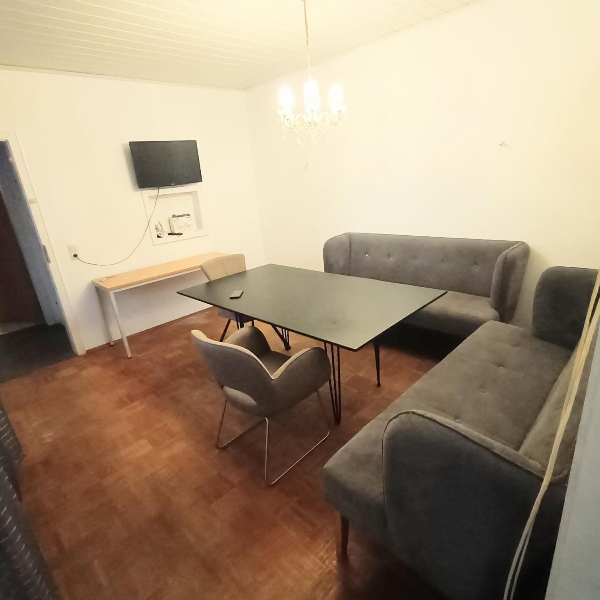 Fmi 9 Accommodation รอนไฮม์ ภายนอก รูปภาพ