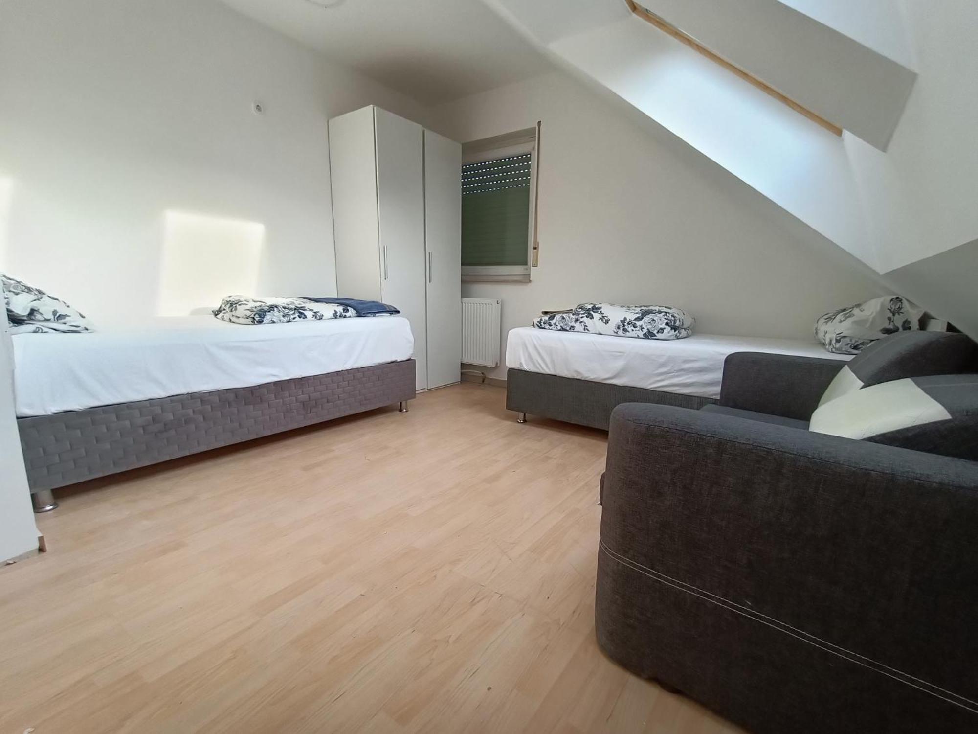 Fmi 9 Accommodation รอนไฮม์ ห้อง รูปภาพ